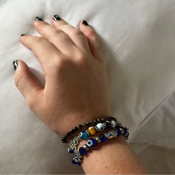 Set of beaded bracelets - Picture 4 of 5